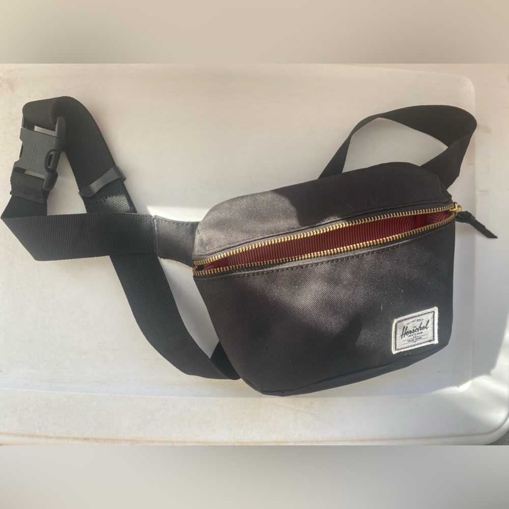 Black Hershel Sling Bag